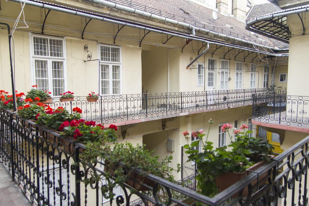 Real Apartments Múzeum Budapest Exterior foto