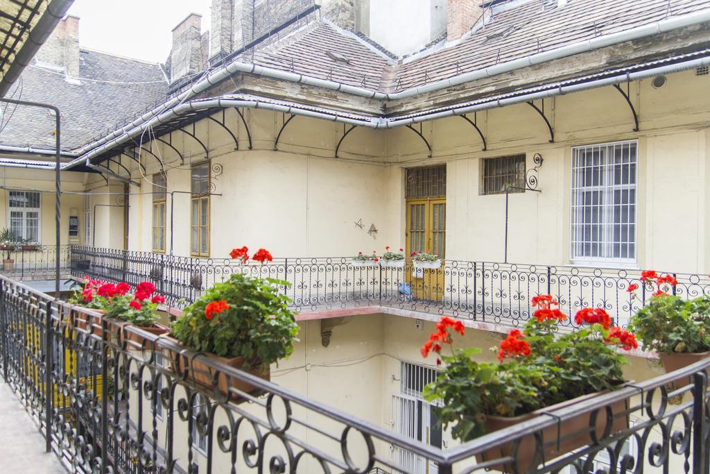 Real Apartments Múzeum Budapest Exterior foto